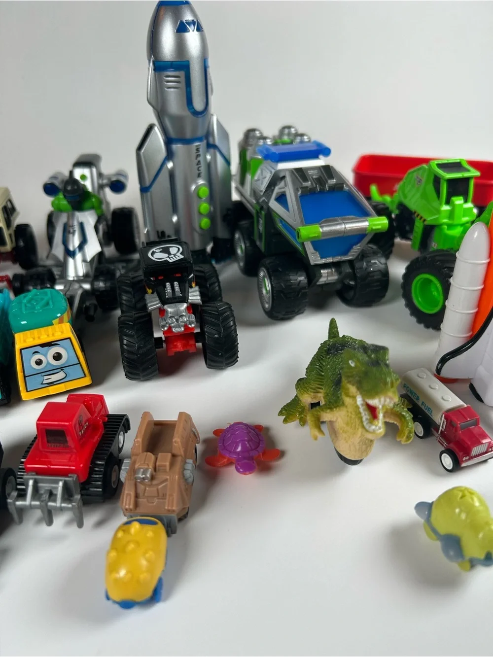 Assorted Kids Toy Vehicle and Dinosaur Set - Space Disney Tractor construction